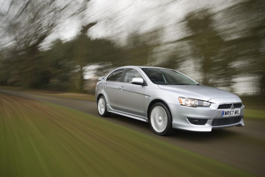  Mitsubishi Lancer 2007 года  (фото 24 из 104)
